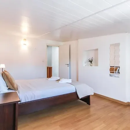 Casa de Férias Portucale ! Caparica Pool *