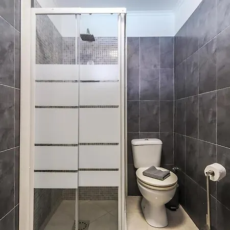 Portucale ! Caparica Pool * Charneca (Setubal)