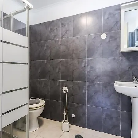 Portucale ! Caparica Pool * Charneca (Setubal)