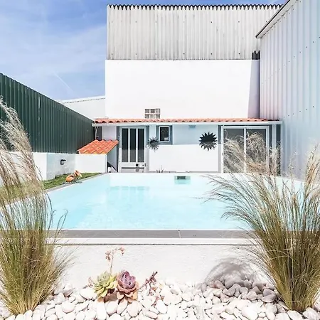 Portucale ! Caparica Pool *