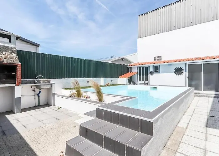 Portucale ! Caparica Pool Feriehus *