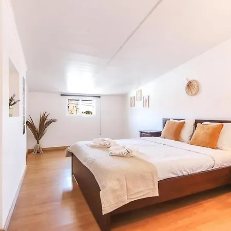 Prázdninový dům Portucale ! Caparica Pool Charneca (Setubal)